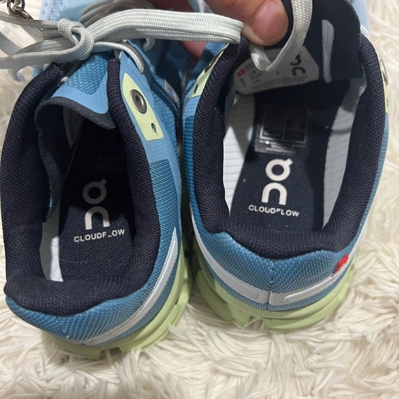 On Cloud Cloudflow Running Sneakers Women’s- Size 5 - Picture 3 of 10